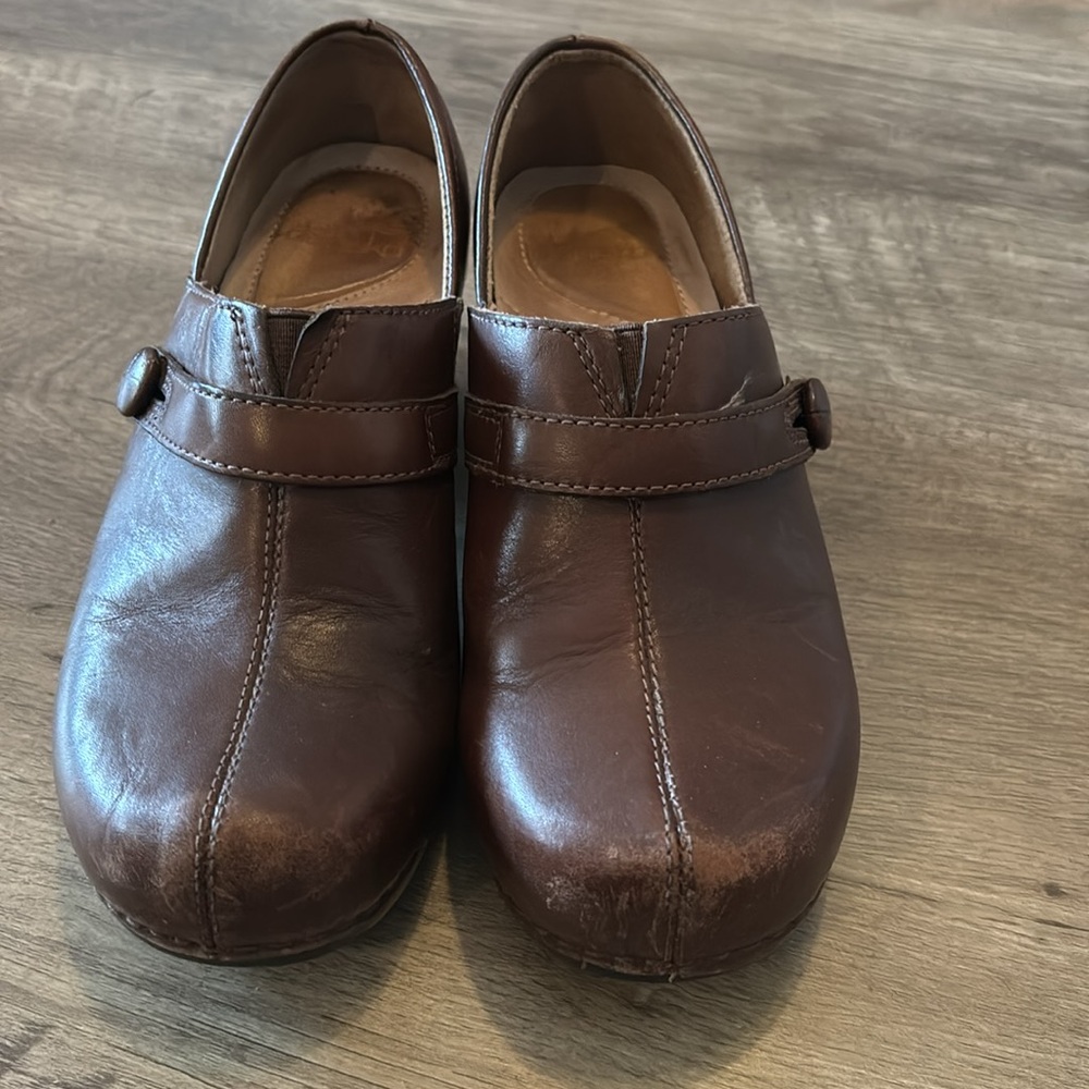 Dansko leather slip in clogs size 39 - Picture 2 of 8